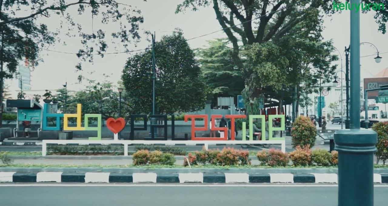alun-alun bandung 5, Aktivitas dan Spot Populer di Alun-Alun Bandung , Harga Tiket dan Jam Operasional, Fasilitas, Alamat dan Akses Transportasi, Hotel dan Penginapan di Sekitar Alun-Alun Kota Bandung