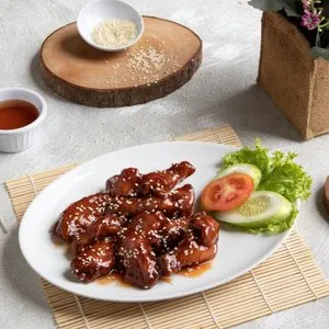 honey chicken wings_, 1. Nasi Goreng Seafood, 2. Kepiting Saus Padang, 3. Cumi Goreng Tepung Saus Telur Asin, 4. Udang Bakar Kecap, 5. Tahu Jepang Saus Tiram, 6. Omelette Seafood, 7. Cumi Bakar Kecap, 8. Ikan Fillet Saus Mangga, 9. Gurami Bakar Pedas, 10. Cumi Saus Padang, 11. Honey Chicken Wings, 12. Ayam Goreng Rempah
