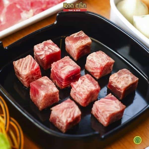 Marble Beef Cube, 1. Menu Spicy Combo BBQ, 2. Vegetable A, 3. Marble Beef Cube, 4. Sirloin Slice, 5. Mix Mushroom, 6. Cheese Ball dan Jenis Suki Lainnya