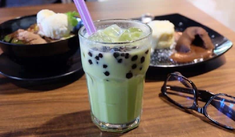 Matcha Green Tea Milk, 1. Ramen Belly Beef Spicy , 2. Aneka Ricebowl, 3. Nasi Goreng Rendang, 4. Nasi Goreng Matah Katsu, 5. Meat Lover Pizza, 6. Crispy Chicken Steak, 7. Ramen Shoyu with Chikuwa, 8. Ayam Geprek Sambal Matah, 9. Boss Cordon Bleu, 10. Sup Iga, 11. Pisang Bakar, 12. Matcha Green Tea Milk, 13. Susu Caramel