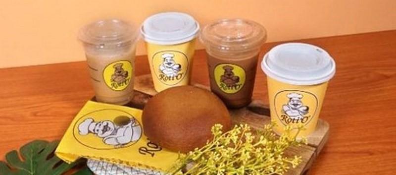 Menu Terenak di Roti’O, 1. Kopi’O Brown Sugar, 2. Tuna Pastry, 3. Butter Croissant, 4. Coffee Bun, 5. Banana Choco Cheese, 6. Almond Turnover, 7. Iced Hazelnut Chocolate