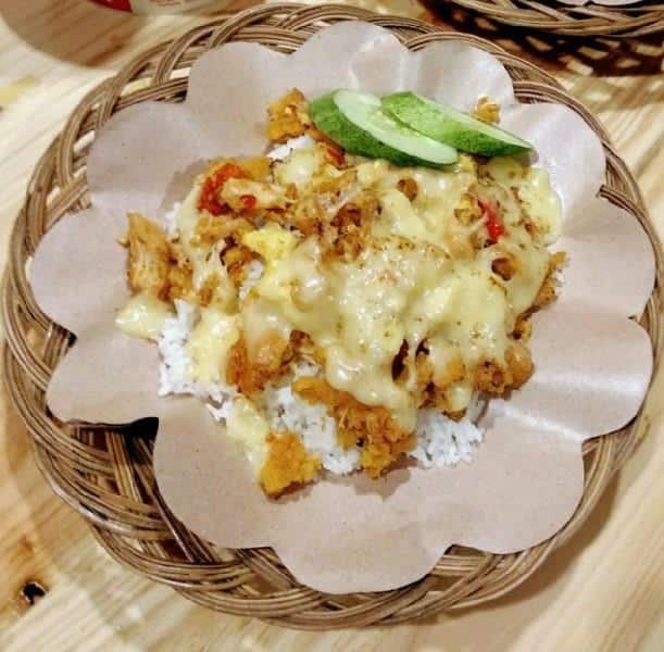 Ayam Geprek Saus Keju, 1. Ayam Geprek Sambal Korek, 2. Ayam Geprek Sambal Cikur, 3. Ayam Geprek Sambal Daun Jeruk, 4. Ayam Goreng Sambal Matah, 5. Ayam Geprek Saus Keju, 6. Ayam Geprek Sambal Buto Ijo, 7. Paket PEKA, 8. Seru Box Dory Sambal Matah, 9. Ayam Geprek Sambal Lava, 10. Paket Ayam Rempah, 11. Nasi Koplo, 12. Bebek Geprek