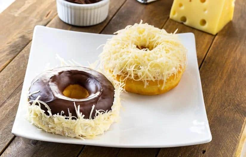 Donat Cokelat Keju dan Topping Keju, Dunkin Donat dan Perjalanan Panjangnya, Varian Donut Klasik Terbaik dari Dunkin Donuts, Cara Beli Donut di Dunkin Donuts, 1. Cari Gerai Dunkin Donuts Terdekat, 2. Pilih Menu, 3. Bayar dan Tunggu Donat Disiapkan, 4. Makan dengan Rapi dan Bereskan