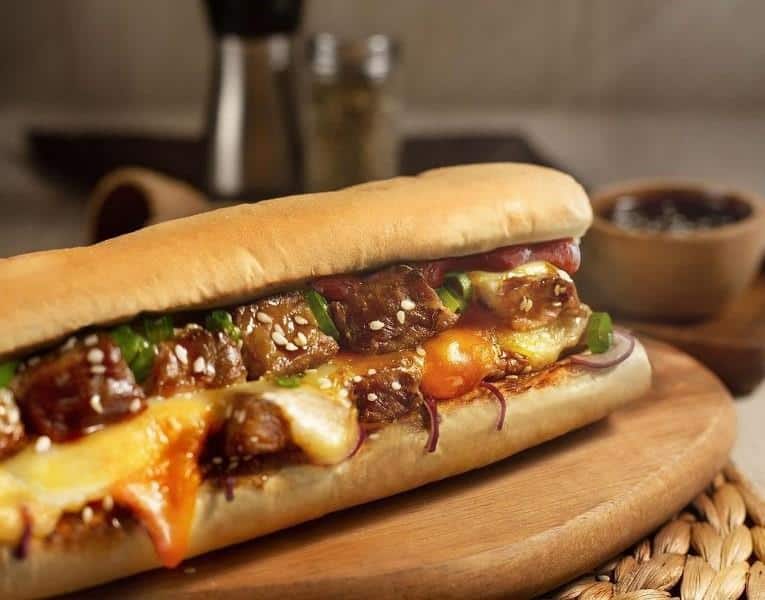 Waki Saikoro Ukuran 6”, 1. Steak Swiss & Combo Ukuran 9”, 2. Classic Italian Ukuran 9”, 3. Zesty Steak ukuran 9”, 4. Honey Mustard Chicken Pizza ukuran 6”, 5. Baja Chicken Sub Ukuran 6”, 6. Pizza Chicken Carbonara Ukuran 6”, 7. Peppercorn Steak Ukuran 6”, 8. Potato Platter , 9. Waki Saikoro Ukuran 6”, 10. Veggie Ukuran 6”