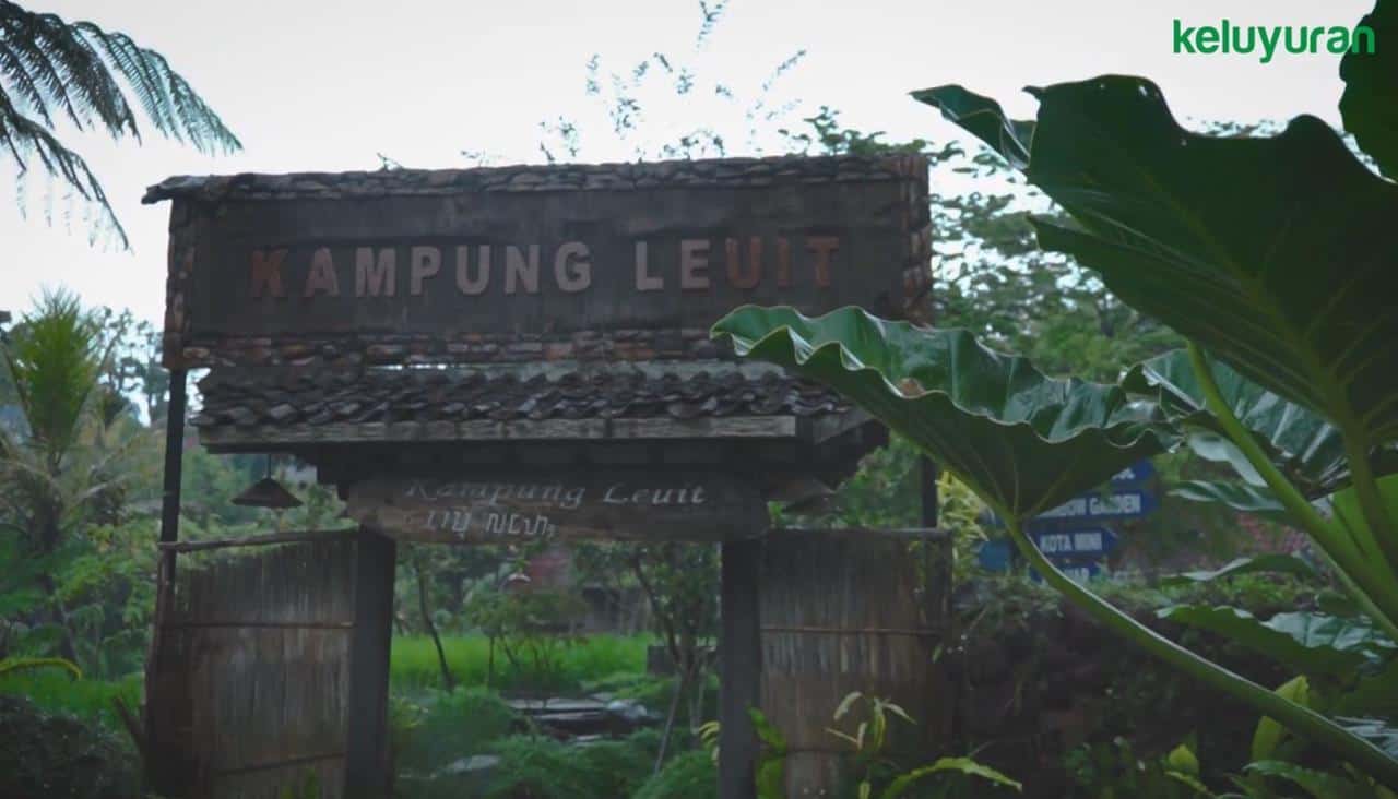 Wahana dan Spot Populer di Floating Market, Harga Tiket dan Jam Operasional Floating Market, Fasilitas di Floating Market, Alamat dan Akses Transportasi ke Floating Market, Hotel dan Penginapan Sekitar Floating Market Lembang