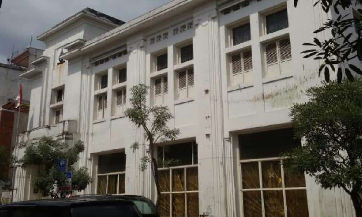 Spot Populer di Kawasan Braga, Kuliner Jalan Braga Bandung, Harga Tiket dan Jam Operasional, Fasilitas di Kawasan Braga, Alamat dan Akses Transportasi , Hotel dan Penginapan di Sekitar Braga