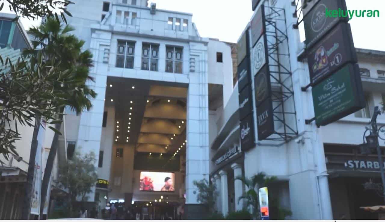 kawasan braga 9, Spot Populer di Kawasan Braga, Kuliner Jalan Braga Bandung, Harga Tiket dan Jam Operasional, Fasilitas di Kawasan Braga, Alamat dan Akses Transportasi , Hotel dan Penginapan di Sekitar Braga