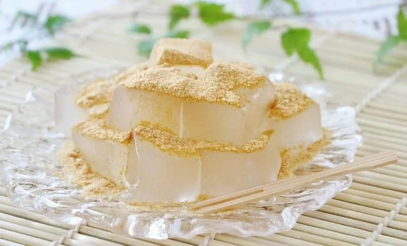 Mochi_, 1. Daifuku Mochi, 2. Botamochi, 3. Kagami Mochi, 4. Hanabira Mochi, 5. Kirimochi & Marumochi, 6. Sakura Mochi, 7. Kinako Mochi, 8. Hishimochi, 9. Warabi Mochi, 10. Ichigo Daifuku