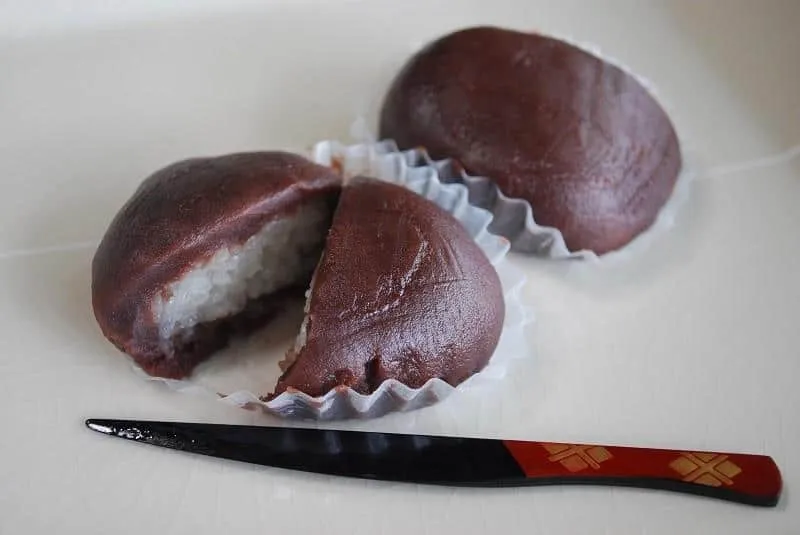 Botamochi_, 1. Daifuku Mochi, 2. Botamochi, 3. Kagami Mochi, 4. Hanabira Mochi, 5. Kirimochi & Marumochi, 6. Sakura Mochi, 7. Kinako Mochi, 8. Hishimochi, 9. Warabi Mochi, 10. Ichigo Daifuku