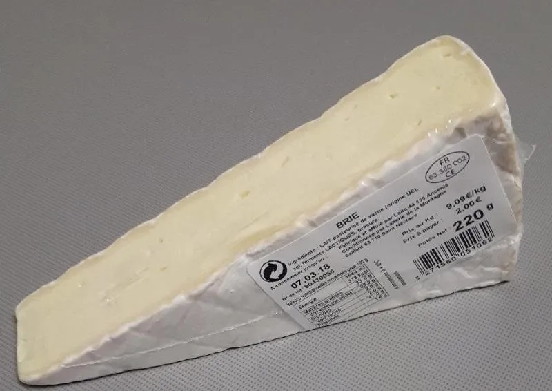 Brie, 1. Camembert, 2. Carré Corse, 4. Fourme d'Ambert, 5. Reblochon, 6. Mont d'Or, 7. Beaufort, 8. Rovethym, 9. Tomme de Savoie, 10. Pont-l'Eveque