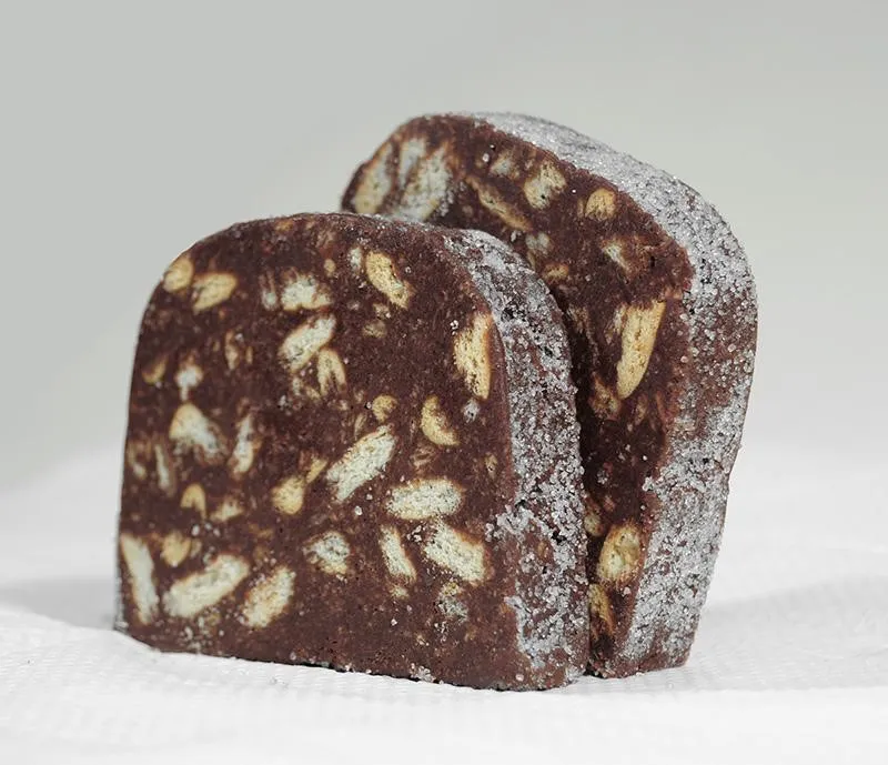 Chocolate Salami, 1. Medovik, 2. Kue Napoleon, 3. Chocolate Salami, 4. Ptichye Moloko, 5. Zefir, 6. Sharlotka, 7. Pashalnii Kulichi, 8. Guriev kasha, 9. Chak-Chak, 10. Syrniki