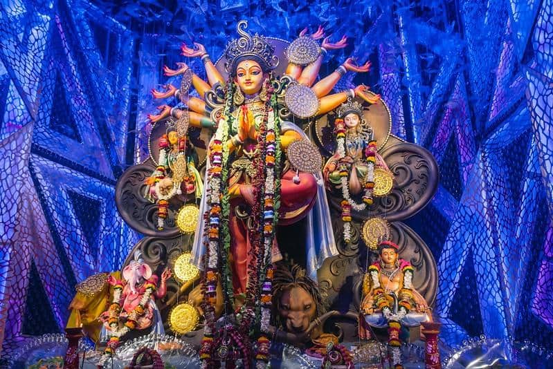 1. Festival Holi, 2. Festival Diwali, 3. Festival Durga Puja, 4. Festival Janmastami, 5. Festival Navaratri dan Dussehra, 6. Festival Ganesh Chaturthi, 7. Festival Kumbh Mela, 8. Festival Pushkar Camel Fair, 9. Festival Mahashivratri, 10. Festival Rakhsa Bandhan