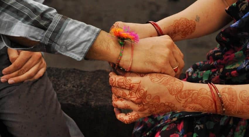 1. Festival Holi, 2. Festival Diwali, 3. Festival Durga Puja, 4. Festival Janmastami, 5. Festival Navaratri dan Dussehra, 6. Festival Ganesh Chaturthi, 7. Festival Kumbh Mela, 8. Festival Pushkar Camel Fair, 9. Festival Mahashivratri, 10. Festival Rakhsa Bandhan