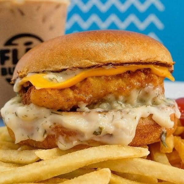 fish burger, 1. Smashed Beef Burger Welfare, 2. Double Smashed Cheese Burger, 3. Double Hotness Chicken Burger, 4. Beef Strips & Cheese Tots Fries, 5. Smacker, 6. Fish Burger , 7. Cheese Burger, 8. Nabox Gochujang, 9. Flip Wings, 10. Es Kopi Susu Flip