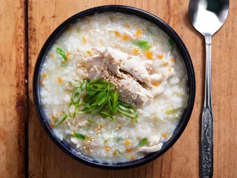 Juk_, 1. Bubur Ayam, Indonesia, 2. Upma, India Selatan, 3. Bubur Lambuk, Malaysia, 4. Congee, Tiongkok, 5. Aseeda, Yaman, 6. Chok, Thailand, 7. Juk, Korea, 8. Okayu, Jepang, 9. Cháo Long, Vietnam, 10. Arroz Caldo, Filipina, 11. Dhindo, Nepal, 12. Harees, Arab Saudi