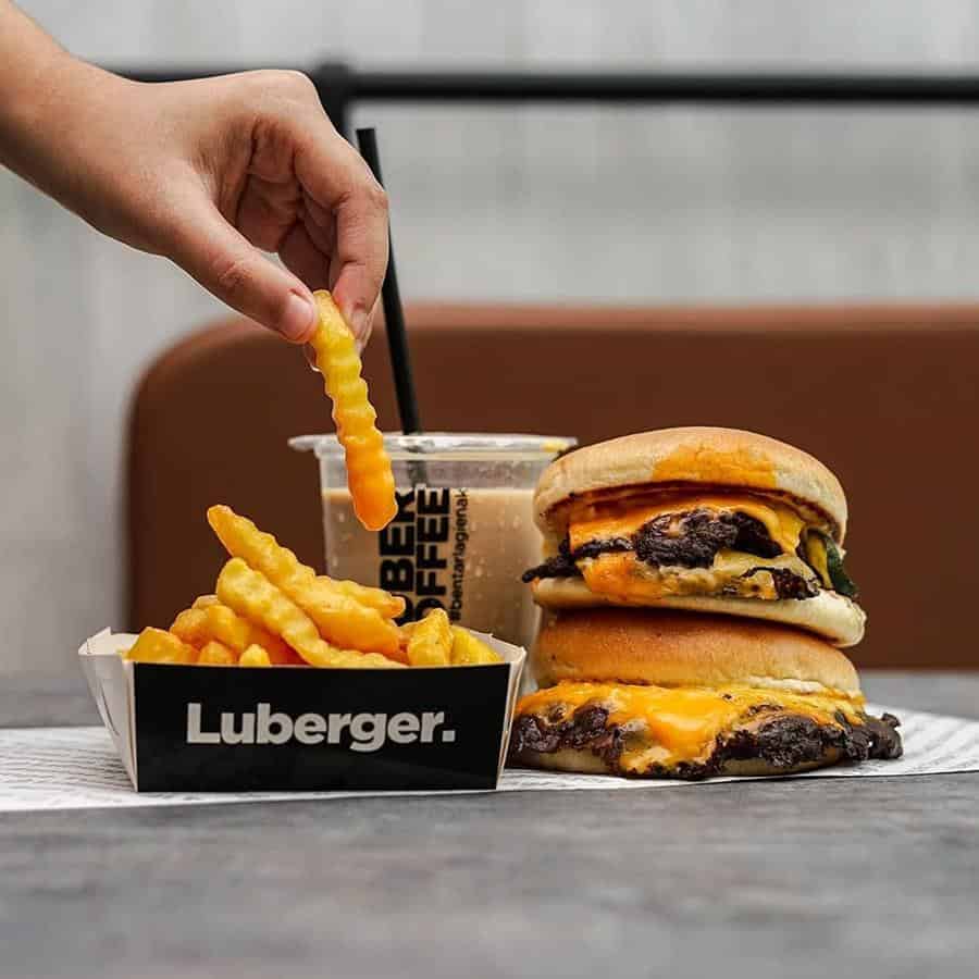 rekomendasi flip burger, 1. Original Cheeseburger Large, 2. LuberAsap, 3. Double Cheeseburger, 4. Luber Beefnaise, 5. Shortplate Beef, 6. Luber Rice, 7. Luber Philly Cheese Burger, 8. Luberger Champion, 9. Animal Style Fries, 10. Paket Lubersmokey N Cheese