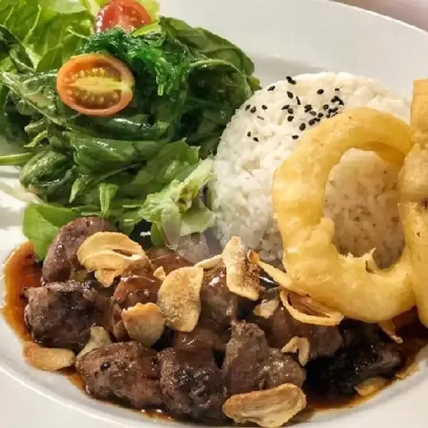 saikoro beef steak_, 1. Spicy Salmon Aglio Olio/Matah, 2. Thai Beef Sandwich, 3. Tenderloin Rendang, 4. Broiled Salmon, 5. Dessert Colenak Butterscotch, 6. Macha Missu, 7. Big Breakfast, 8. Chicken Maryland, 9. Beef &amp; Mushroom Carbonara Sandwich, 10. Saikoro Beef Steak, 11. Pizza Ai Funghi, 12. Red Velvet Mille Crepe, 13. Apple Mouse