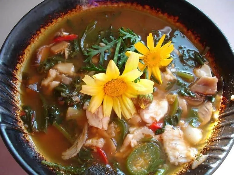 Maeuntang_, 1. Tteokguk, 2. Manduguk, 3. Galbitang, 4. Dwaeji Gukbap, 5. Seolleongtang, 6. Haejangguk, 7. Maeuntang, 8. Samgyetang, 9. Haemultang, 10. Kongnamul Guk