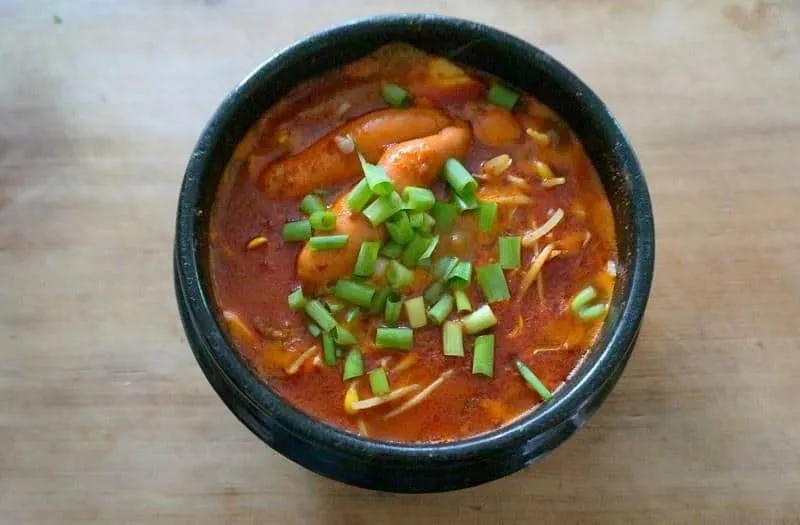 Ahl jjigae_, 2. Jjigae, 4. Jeongol, 1. Budae Jjigae, 2. Kimchi Jjigae, 3. Sundubu Jjigae, 4. Doenjang Jjigae, 5. Kongbiji Jjigae, 6. Cheonggukjang Jjiggae, 7. Ahl jjigae