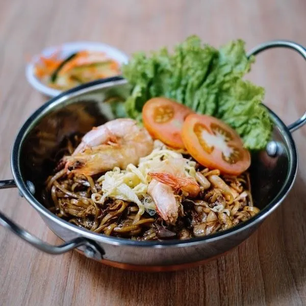 Bakmi Ulang Tahun, 1. Kepiting Jantan Saus Telur Asin, 2. Kepiting Jantan Saus Bawang, 3. Gurame Saus Mangga, 4. Tumis Pakis Asap Layar, 5. Bakmi Ulang Tahun, 6. Cumi Goreng Tepung Saus Thai, 7. Kerapu Steam Ala Thai, 8. Udang Windu Bakar Bumbu Madu , 9. Tahu Kipas, 10. Mix Seafood