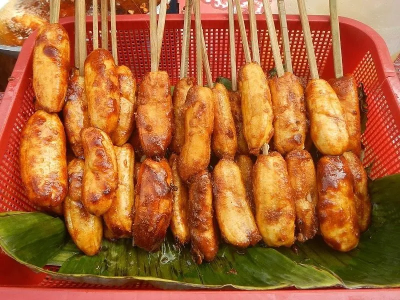 Banana Cue, 1. Maruya, 3. Balut, 4. Banana Cue, 5. Proben, 6. Adidas, 7. Empanada, 8. Kwek Kwek, 9. Betamax atau DVD, 10. Palabok