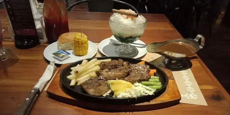 Beef Tongue Steak, 1. Chicken Cordon Bleu, 2. Tenderloin Black Pepper, 3. Mozzarella Beef Roll, 4. Spicy Tenderloin Steak, 5. Beef Tongue Steak, 6. Sirloin Steak, 7. Chicken Steak, 8. Steak Hut Salad, 9. Steak Hut Omelet, 10. New Zealand Beef Rib