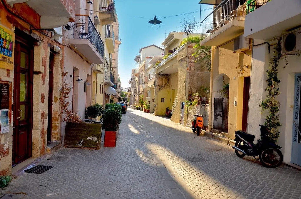 Chania, Yunani (4000 SM), 1. Plovdiv, Bulgaria (sekitar 6000 – 5000 SM), 2. Bratislava, Slovakia (5000 SM), 3. Athena, Yunani (5000 SM), 4. Argos, Yunani (5000 SM), 5. Varna, Bulgaria (4600 SM), 6. Chania, Yunani (4000 SM), 7. Thebes, Yunani (3000 SM), 8. Nikosia, Siprus (2500 SM), 9. Mantua, Italia (2000 SM), 10. Lisboa, Portugal (1200 SM)
