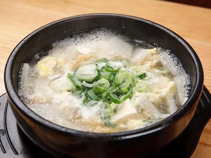 Dwaeji Gukbap_, 1. Tteokguk, 2. Manduguk, 3. Galbitang, 4. Dwaeji Gukbap, 5. Seolleongtang, 6. Haejangguk, 7. Maeuntang, 8. Samgyetang, 9. Haemultang, 10. Kongnamul Guk