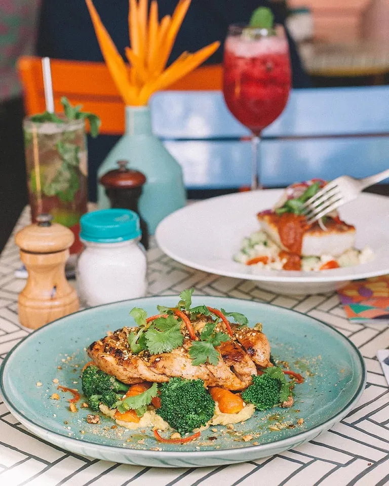 Jamaican Spiced Chicken, 1. Fairy Floss Pancakes, 2. Quinoa, Feta &amp; Avo Salad, 3. Egg Benedict, 4. Chicken Taco, 5. Scrambled Tofu, 6. Summer Poke Bowl, 7. Burger, 8. Jamaican Spiced Chicken, 9. Hot Churros, 10. Paket Hangover Meal