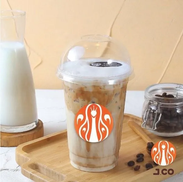 Jcocchino, 1. Avocado Frappe, 2. Iced Thai Tea, 3. Jcocchino, 4. Cappuccino Berry, 5. Jcoccino Honey Dates Frappe, 6. Hot Tea Selection, 7. Caramel Cappuccino, 8. Strawberry Yoghurt Frappe, 9. Green Tea Latte, 10. Hot/Iced Chocolate