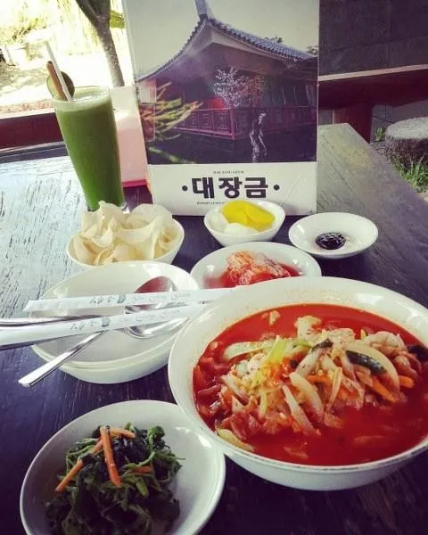 Jjamppong, 1. Hot and Spicy Cheese Tteokbokki, 2. Samgyetang, 3. Kimchi Boggeumbap and Cheese, 4. Jjajangmyeon, 5. Jjamppong, 6. Japchae, 7. Rabokki, 8. Ojingeo Bokkeum, 9. Bulgogi, 10. Dak Gan Jeong