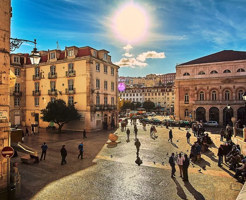 Lisboa, Portugal (1200 SM)_, 1. Plovdiv, Bulgaria (sekitar 6000 – 5000 SM), 2. Bratislava, Slovakia (5000 SM), 3. Athena, Yunani (5000 SM), 4. Argos, Yunani (5000 SM), 5. Varna, Bulgaria (4600 SM), 6. Chania, Yunani (4000 SM), 7. Thebes, Yunani (3000 SM), 8. Nikosia, Siprus (2500 SM), 9. Mantua, Italia (2000 SM), 10. Lisboa, Portugal (1200 SM)