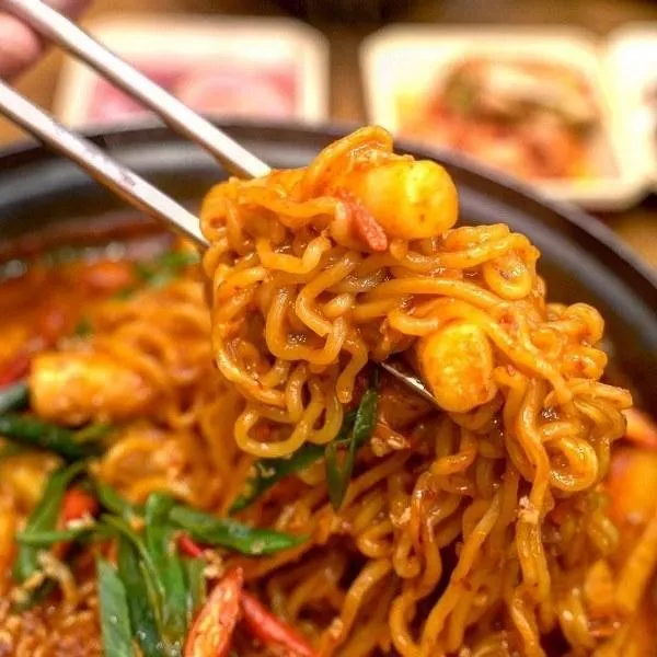 Rabokki, 1. Hot and Spicy Cheese Tteokbokki, 2. Samgyetang, 3. Kimchi Boggeumbap and Cheese, 4. Jjajangmyeon, 5. Jjamppong, 6. Japchae, 7. Rabokki, 8. Ojingeo Bokkeum, 9. Bulgogi, 10. Dak Gan Jeong