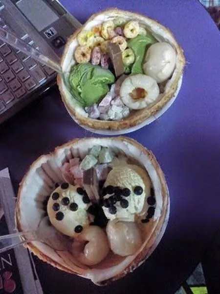 Rhum Raisin with Lychee and Froot Loops, Pilihan Es Krim, Pilihan Pudding, Pilihan Topping, Rekomendasi Menu Paling Enak di Mangkok Manis