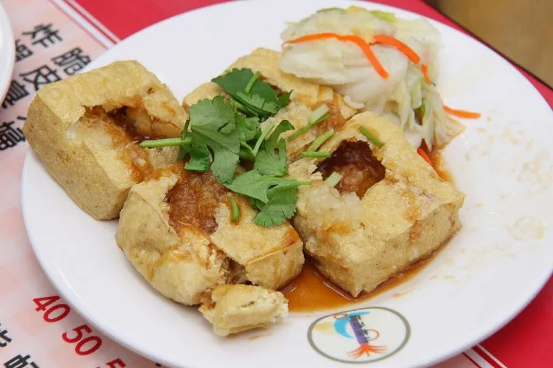 Stinky Tofu, 1. Yu wan, 2. Pancake Tianjing Chong Zhua, 3. Ba-wan, 4. Stinky Tofu, 5. Tie Dan, 6. Oyster Mee Sua, 7. Aiyu Jelly, 8. Gua Bao, 9. Taro Balls, 10. Yan su ji