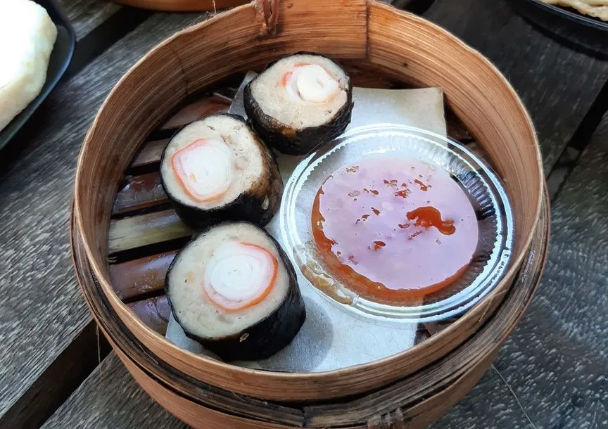 Sushi Crab, 1. Mie Tom Yum, 2. Mie Goyeng Banget, 3. Suki Tom Yum, 4. Mie Original Sesuatu, 5. Miekirin Kamu, 6. Mie Goyeng Selalu, 7. Sushi Crab, 8. Original Mie Banget, 9. Es Buyo, 10. Kopikir