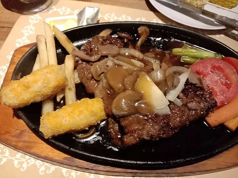 Sirloin Steak, 1. Chicken Cordon Bleu, 2. Tenderloin Black Pepper, 3. Mozzarella Beef Roll, 4. Spicy Tenderloin Steak, 5. Beef Tongue Steak, 6. Sirloin Steak, 7. Chicken Steak, 8. Steak Hut Salad, 9. Steak Hut Omelet, 10. New Zealand Beef Rib