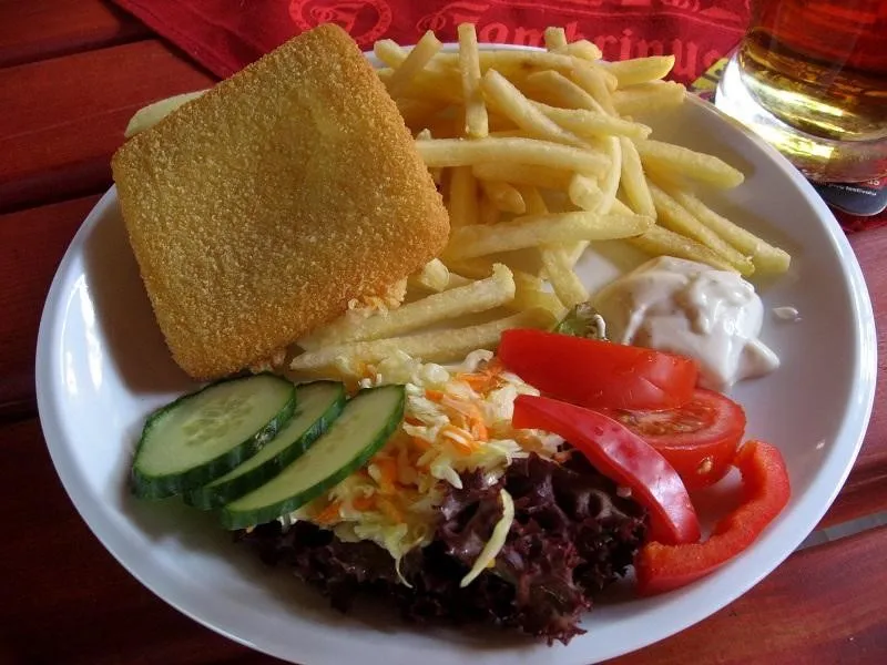 Smažený sýr, 1. Bread Knedliky, 2. Svíčková Na Smetaně, 3. Chlebíčky, 4. Palačinky, 5. Řízek, 6. Kuřecí Kapsa, 7. Kulajda, 8. Smažený sýr, 9. Fazolová, 10. Nudle s mákem