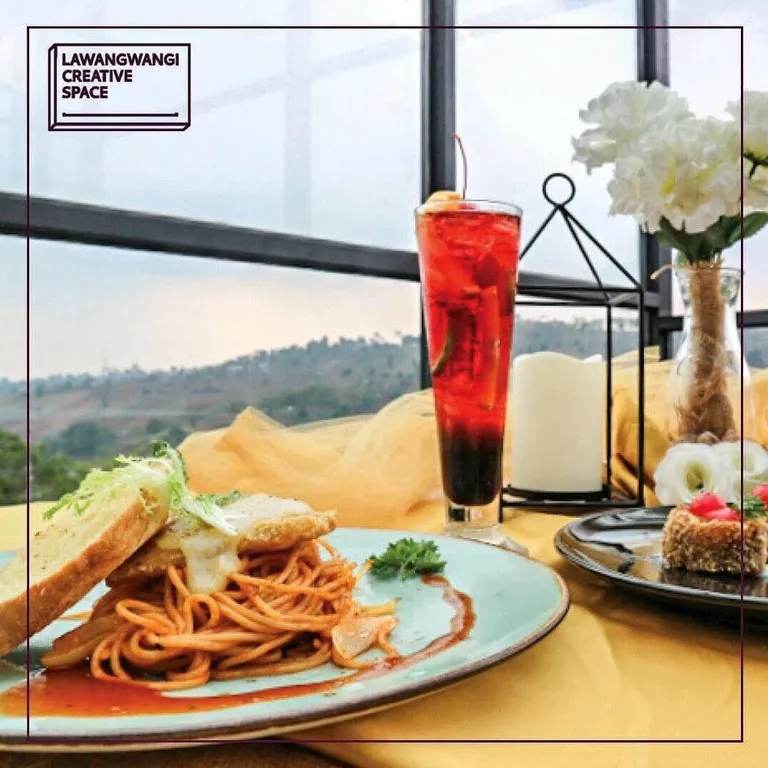 Spaghetti Tom Yum, 1. Grilled Chicken Steak, 2. Spaghetti Aglio Olio, 3. Nasi Cikur, 4. Mushroom Soup, 5. Nasi Jamur Sulawesi, 6. Tori Karaage, 7. Spaghetti Tom Yum, 8. Buntut Barbeque, 9. Smoothie Bowl, 10. Mojito Kiwi Minty