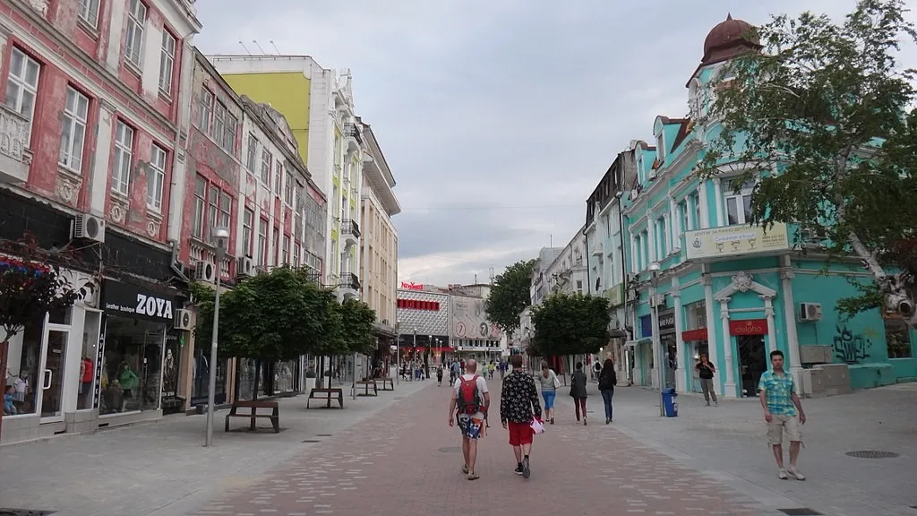 Varna, Bulgaria (4600 SM), 1. Plovdiv, Bulgaria (sekitar 6000 – 5000 SM), 2. Bratislava, Slovakia (5000 SM), 3. Athena, Yunani (5000 SM), 4. Argos, Yunani (5000 SM), 5. Varna, Bulgaria (4600 SM), 6. Chania, Yunani (4000 SM), 7. Thebes, Yunani (3000 SM), 8. Nikosia, Siprus (2500 SM), 9. Mantua, Italia (2000 SM), 10. Lisboa, Portugal (1200 SM)