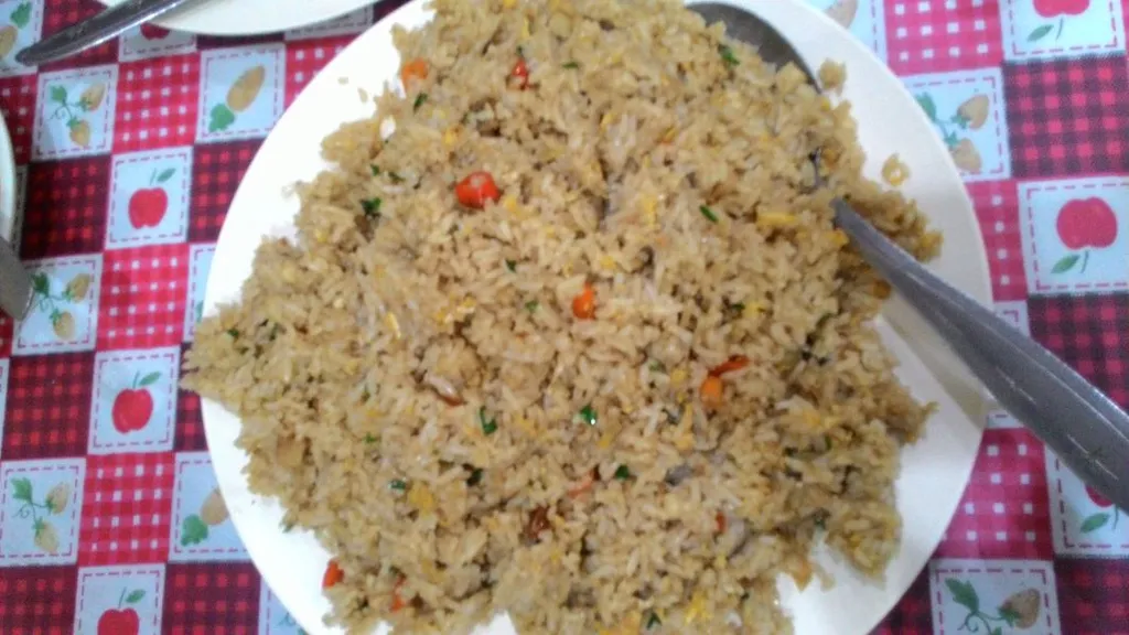 menu depot slamet paling enak nasgor hongkong, 1. Nasi Goreng Jawa, 2. Nasi Goreng Hongkong, 3. Mie Goreng, 4. Capcay, 5. Tamie Goreng, 6. Fu Yung Hai, 7. Koloke, 8. Ayam Goreng Saus Inggris, 9. Sup Asparagus Kepiting, 10. Sup Sehat
