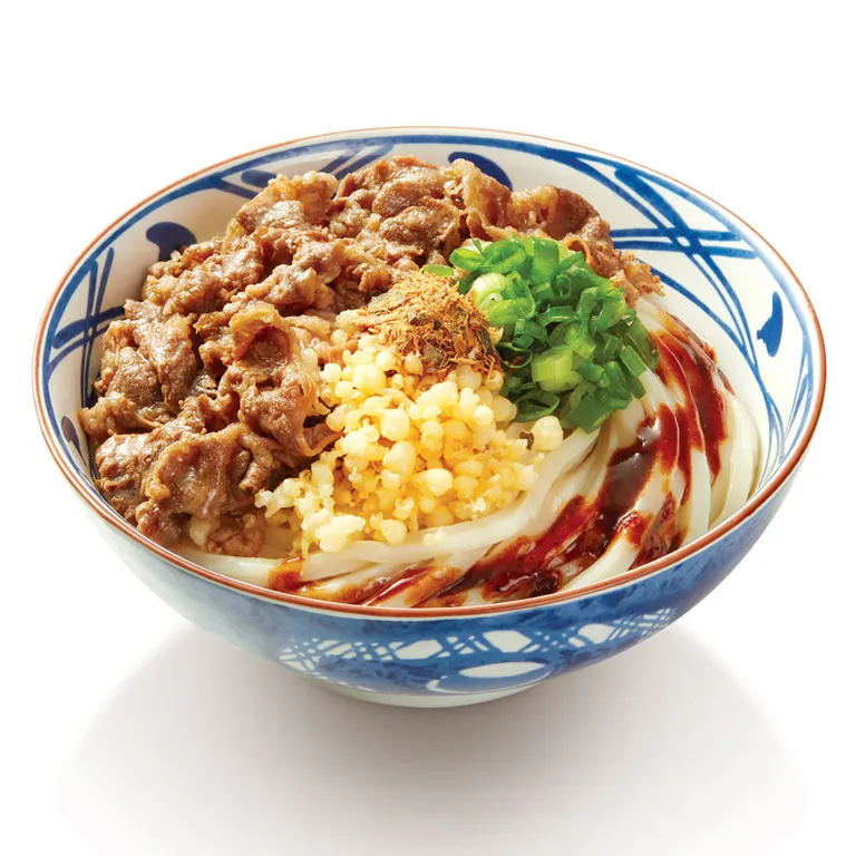 menu marugame paling enak beef abura udon, 1. Niku Udon, 2. Hokkaido Miso Udon, 3. Jigoku Kara Udon, 4. Beef Abura Udon, 5. Zaru Udon, 6. Chicken Katsu Curry Udon, 7. Beef Curry Udon, 8. Kitsune Udon, 9. Spicy Tori Baitan Udon, 10. Tendon Rice, 11. Sukiyaki Beef Rice, 12. Beef Carbonara Udon, 13. Bento Box, 14. Marugame Ice Cream, 15. Aneka Tempura