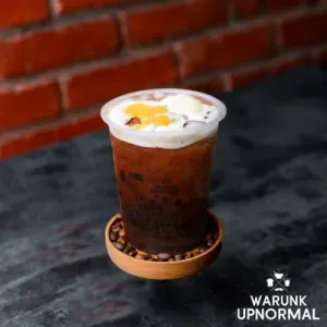 1. Indomie Upnormal, 2. Nasi Beef Sambal Domba Membara, 3. Nasi Cibi, 4. Aneka Roti Bakar, 5. Nasi Chili Chicken, 6. Pisang Bakar, 7. Nasi Goreng Rempah Triad, 8. Aneka Minuman Latte, 9. Si Eko, 10. Pandan Series, 11. Cireng Saus Spesial Upnormal, 1. Nasi Sapi Rica, 2. Indomie Carbonara with Chicken Skin, 3. Paket Indomie Bakso Besar, 4. Es Kopi Senang Hati