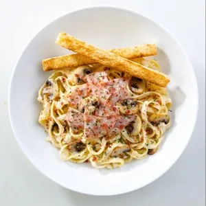 Creamy Chicken Classic Fettuccine