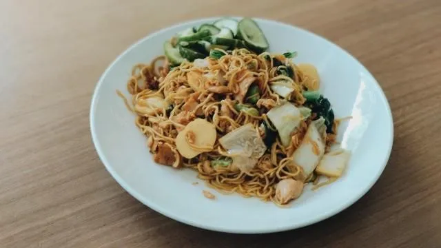 Mie Goreng Oriental, 1. Nasi Hainan Bebek, 2. Lontong Opor, 3. Nasi Langgi, 4. Nasi Beringin , 5. Soto Mie, 6. Nasi Bakmoy Ayam, 7. Asem-Asem Daun Kedongdong, 8. Mie Goreng Oriental, 9. Selat Solo, 10. Bebek Panggang