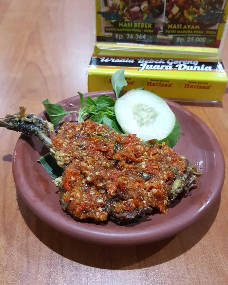 Ayam Jotos, 1. Bebek Goreng Kremes Sambal Pencit, 2. Sate Madura, 3. Ayam Lombok Ijo, 4. Bebek Putri Madura, 5. Ayam Jotos, 6. Nasi Goreng Bebek, 7. Bebek Goreng Sambal Thailand, 8. Bebek Muda Sambal Korek, 9. Nasi Bebek Putri Madura Pura-Pura, 10. Bebek Bakar Kremes