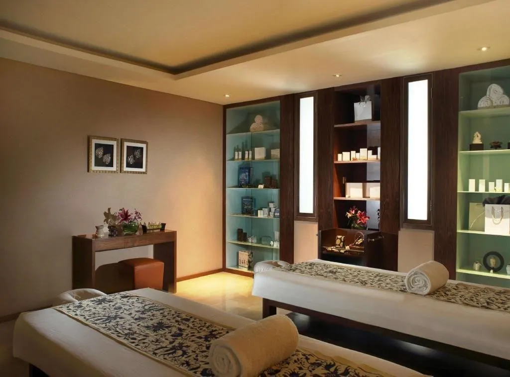 Eternity Spa by Alaya, 1. The Spa Trans Luxury, 2. Eternity Spa by Alaya, 3. Golden Tulip Spa Fave Hotel Premiere Cihampelas, 4. Sangria Resort and Spa, 5. Orchidea Spa, Holiday Inn Pasteur, 6. Courtyard Dago Bandung by Marriot, 7. Edelweiss Spa The Papandayan, 8. Belita K-beauty Fave, 9. Jiwa Spa Hilton, 10. Shine Spa Sheraton