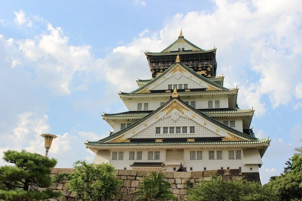 Kastil Osaka, 1. Kastil Himeji, 2. Kastil Matsumoto, 3. Kastil Marugame, 4. Kastil Nagoya, 5. Kastil Osaka, 6. Kastil Inuyama, 7. Kastil Hirosaki, 8. Kastil Kochi, 9. Kastil Matsue, 10. Kastil Hikone
