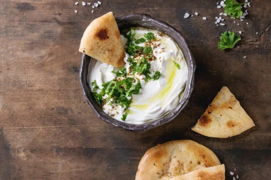 Labneh, 1. Maqluba, 2. Mulukhiyah (Molokhia), 3. Labneh, 4. Warbat, 6. Al-rashoof, 7. Mansaf, 8. Malfufu, 9. Mujadara, 10. Shorabet Adas