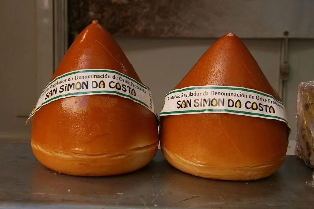 San Simon da Costa, 1. Cabrales, 2. Arzúa-Ulloa, 3. Manchego, 4. Torta del casar, 6. Mahón, 7. Tetilla, 8. Idiazabal, 9. San Simon da Costa, 10. Nata de Cantabria